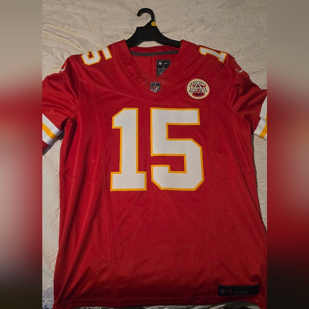 NIKE Dri-Fit Patrick Mahomes Jersey